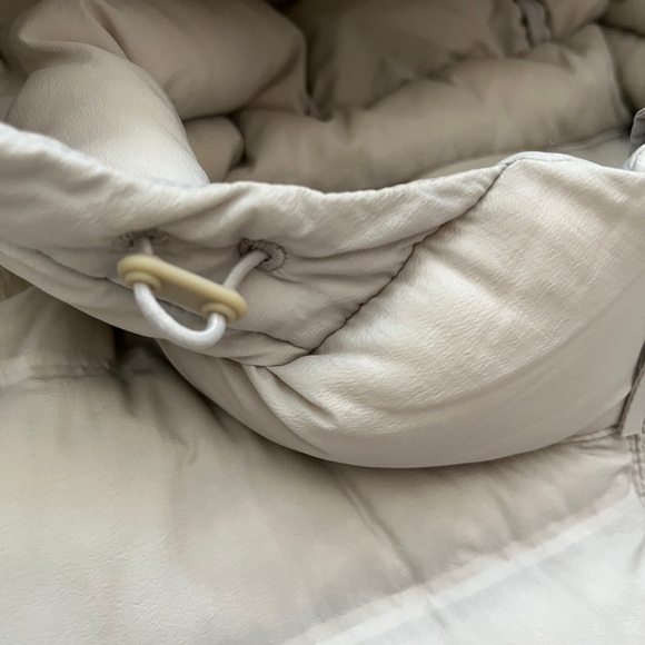 Uniqlo Women's Gray Puffer Down Jacket Small - Picture 9 of 11